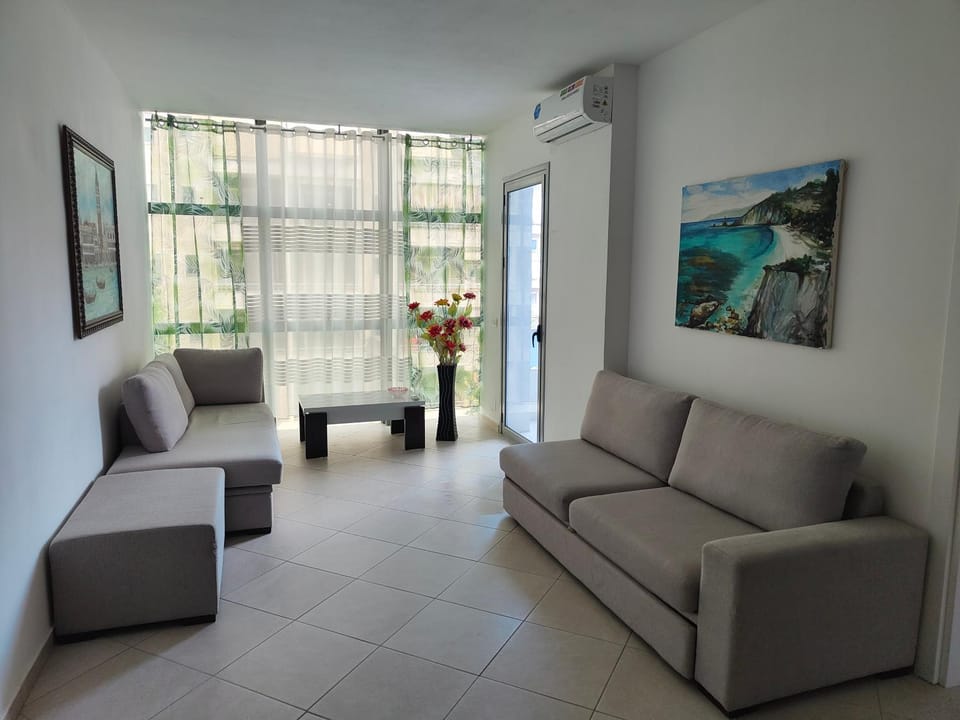 Living room, Seating area, air conditioner