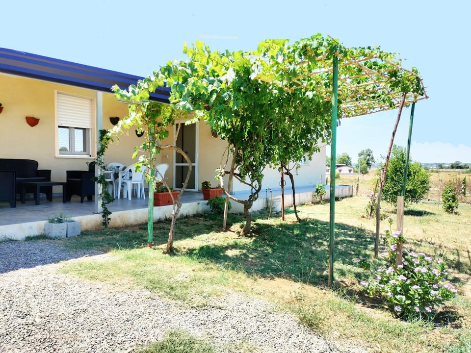 Patio, Garden view, Parking