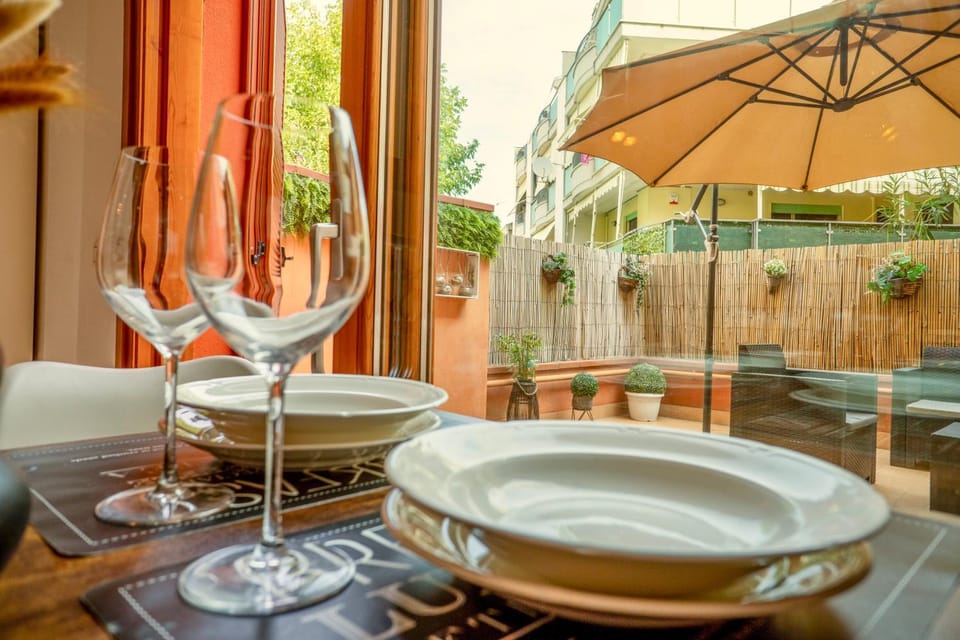 Patio, Patio, Day, Garden, Garden, Solarium, Food and drinks, Photo of the whole room, Dining area, Garden view, Garden view, Meals, Meals, Breakfast, Breakfast, Lunch, Lunch, Dinner, Dinner, Drinks, Alcoholic drinks, heating, heating, internet, internet, air conditioner, air conditioner