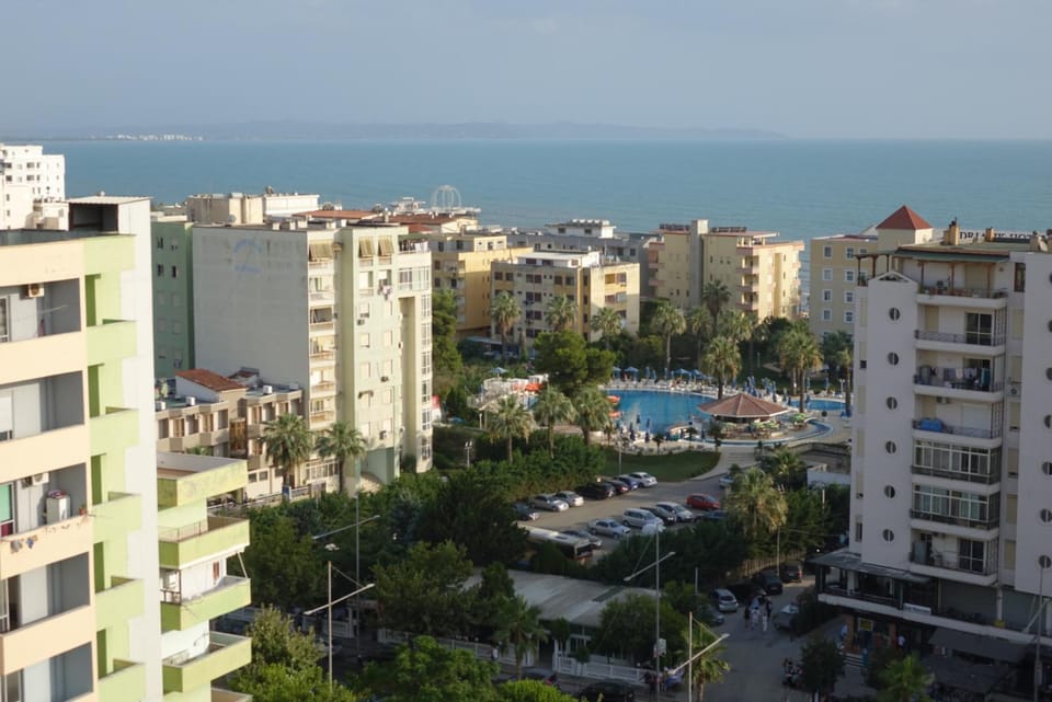 Neighbourhood, Pool view, Sea view