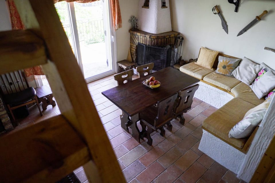MEMORIES House in Peloponnese, Western Greece and the Ionian