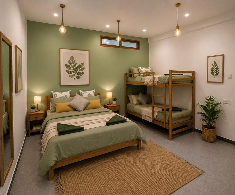 Bed, Photo of the whole room, bunk bed