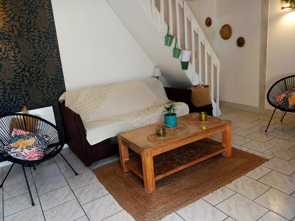Soleil House in Royan
