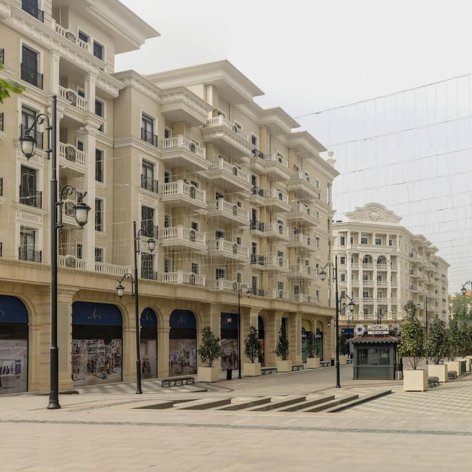 Property building, Day, Neighbourhood, Street view