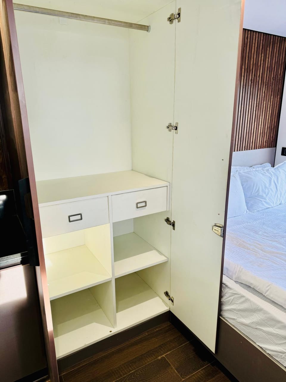 Bed, Bedroom, wardrobe