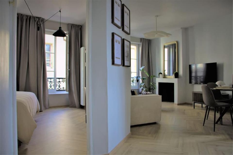 Hôtel Metz mon amour, un séjour à 200m de la cathédrale ! Classé 3 étoiles ! Apartment in Metz