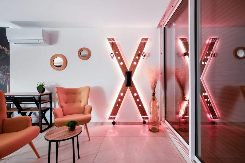 Addict Heliopolis Luxury and Sensual Apartment Apartment in Agde