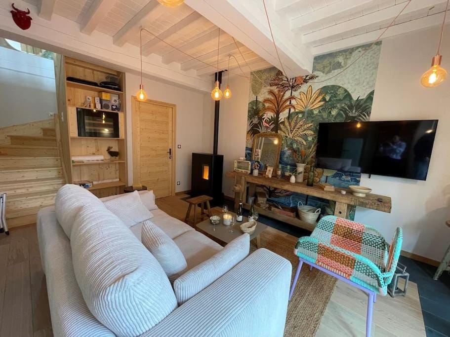 Communal lounge/ TV room, TV and multimedia