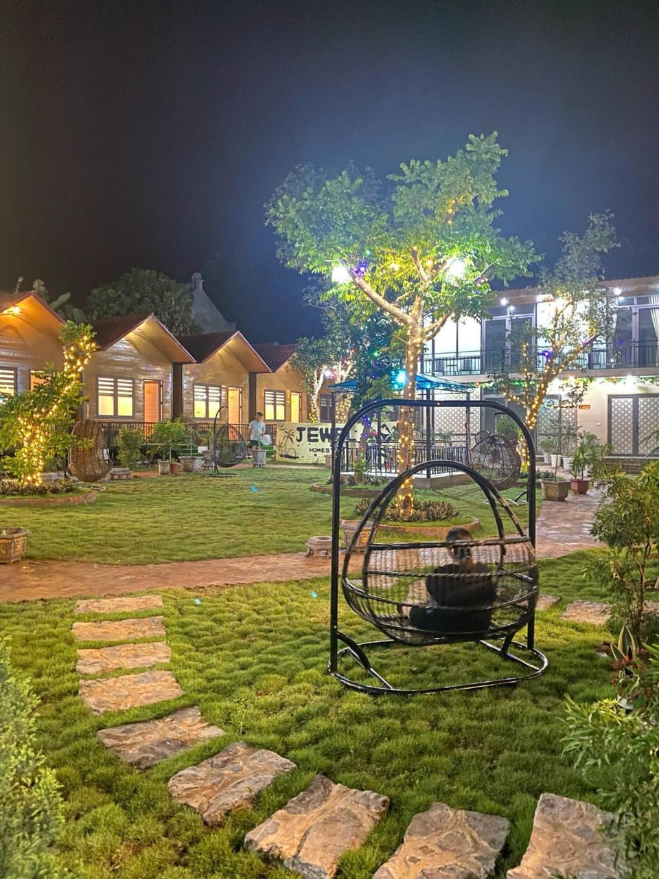 Property building, Spring, Night, Natural landscape, Garden, Garden, Garden view