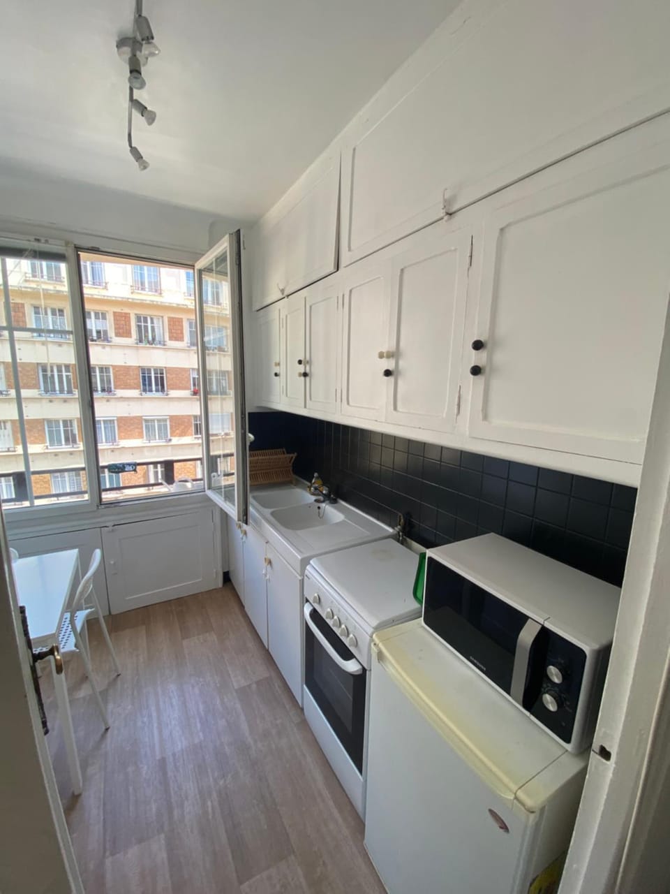 dishwasher, microwave, oven, kitchen