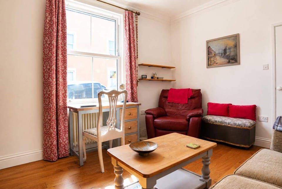 Spacious Pretty home in Old Totterdown House in Bristol