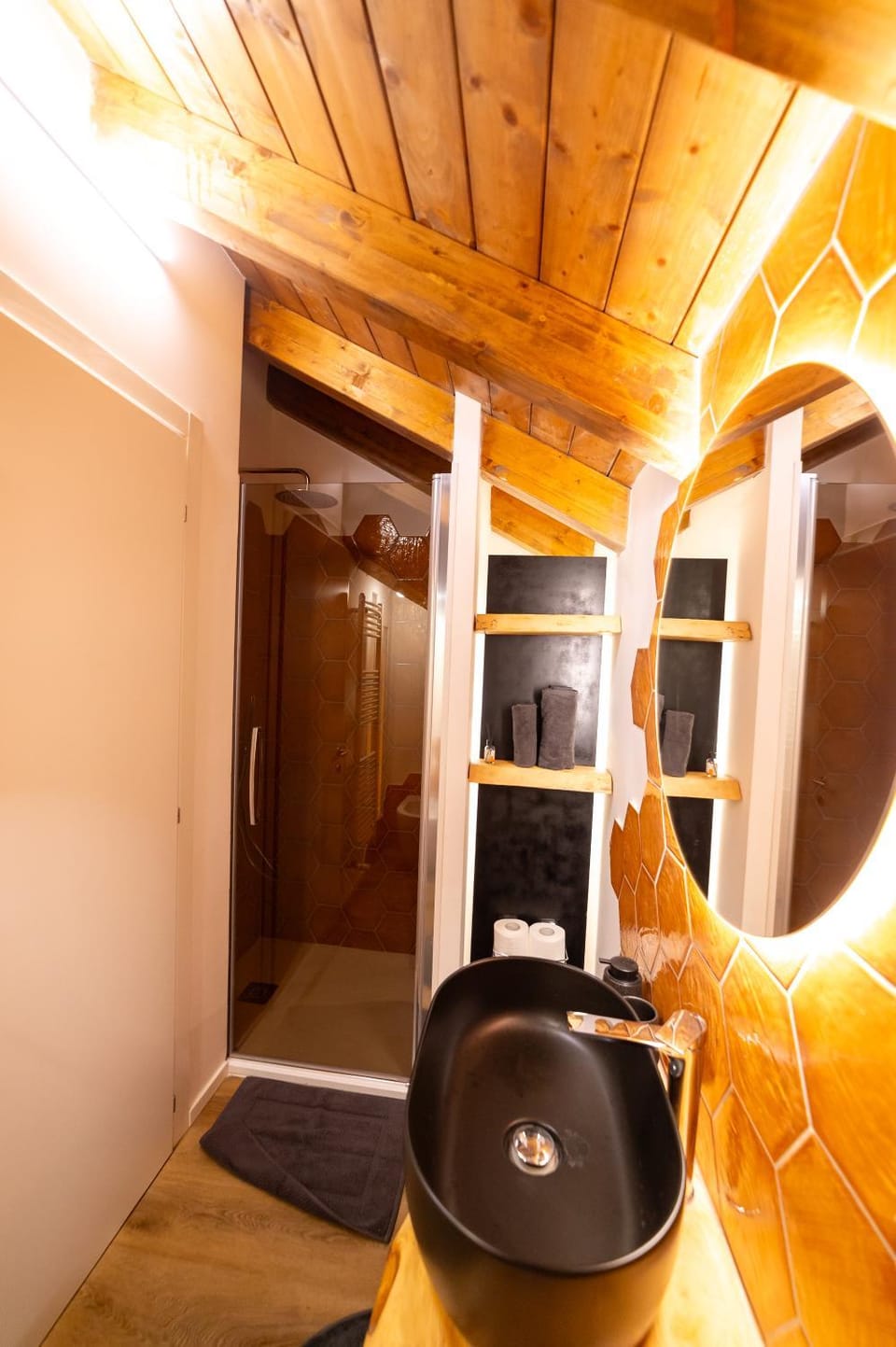 Shower, Toilet, Bathroom