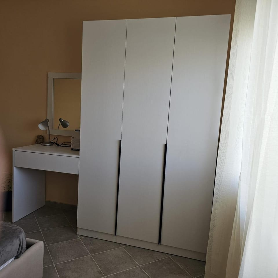 wardrobe