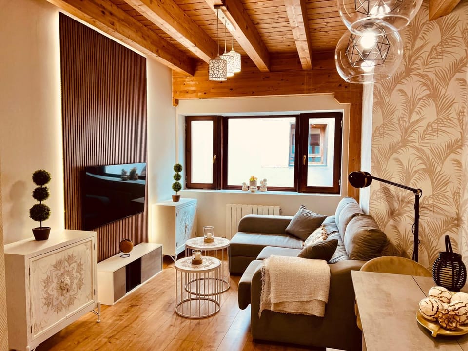 El Capricho de Claudia_ Apartamentos Burgos Catedral Apartment in Burgos