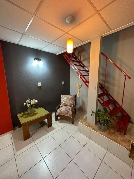 El jardín de Sarobe, Depto completo con estacionamiento Apartment in Parana