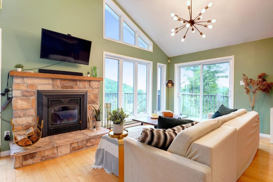 Lac Laurel Access Spa & Nature House in Ontario