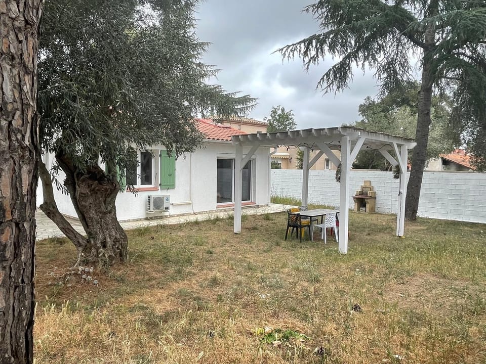 Maison plain pied au calme sur parcelle arborée House in Argeles-sur-Mer