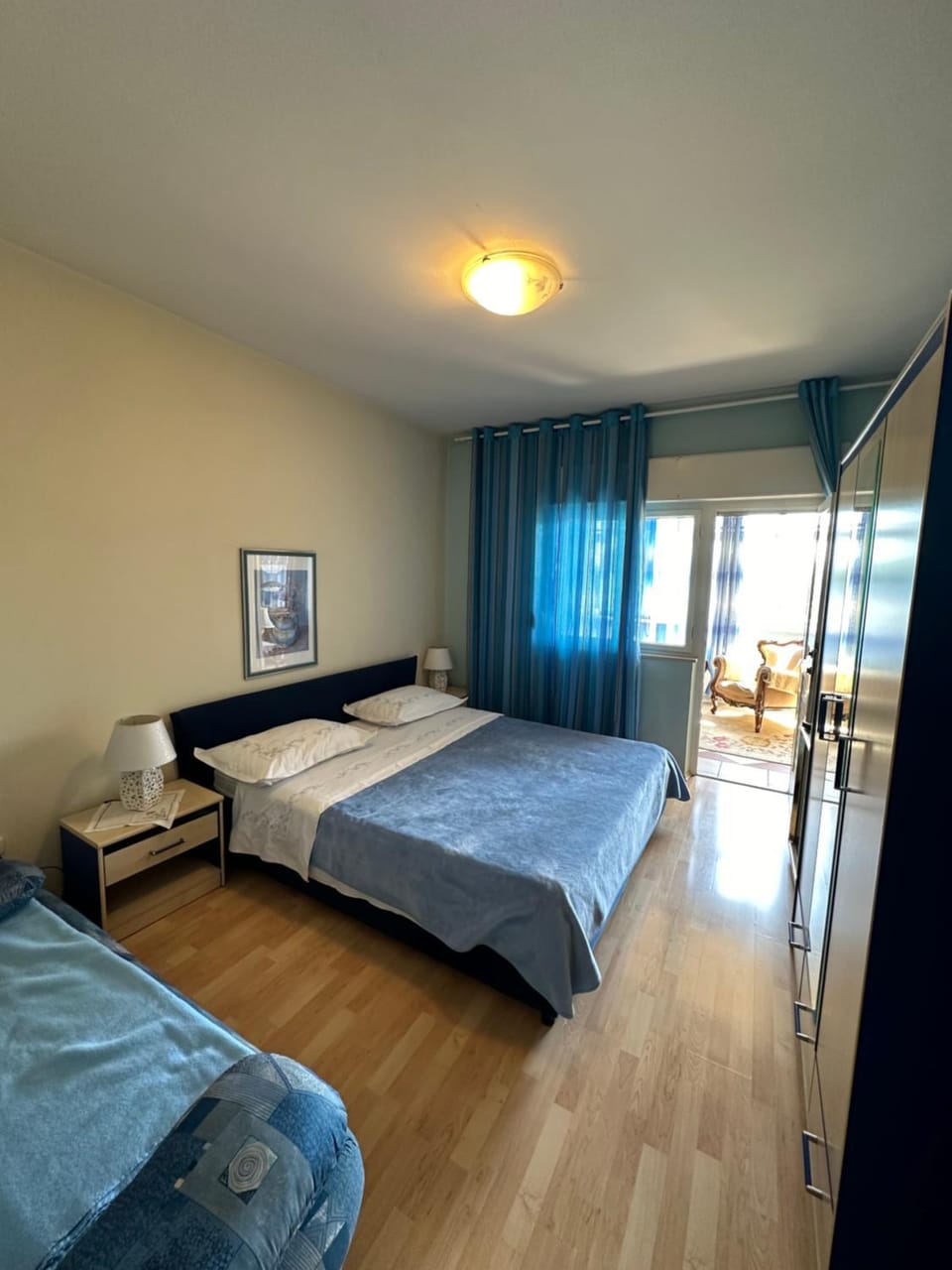 Bed, Living room, Bedroom
