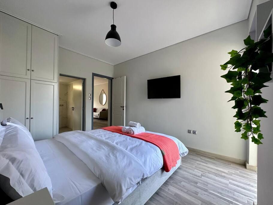 D150 Orange & New Life - Cloud9 in the city Apartment in Athens