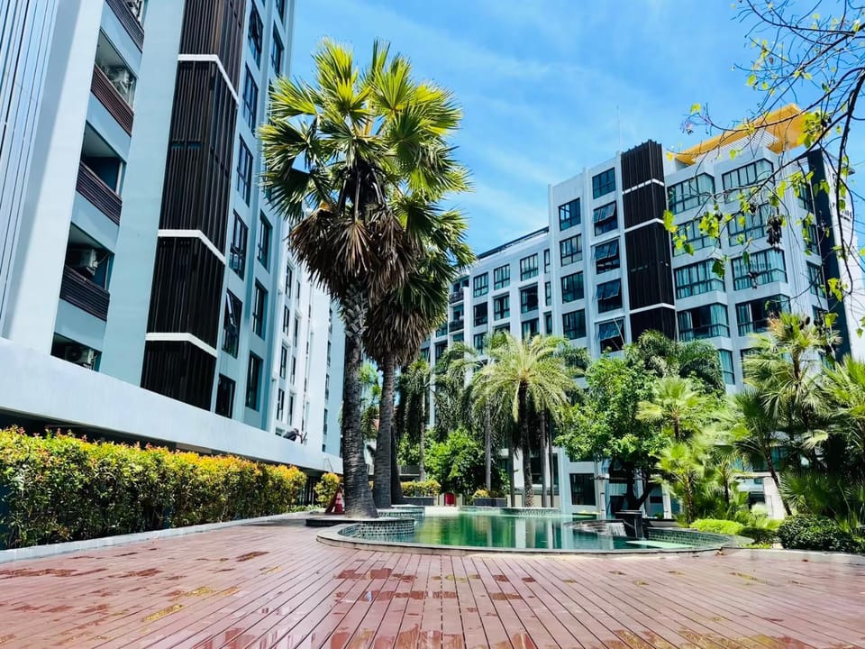 Property building, Garden view