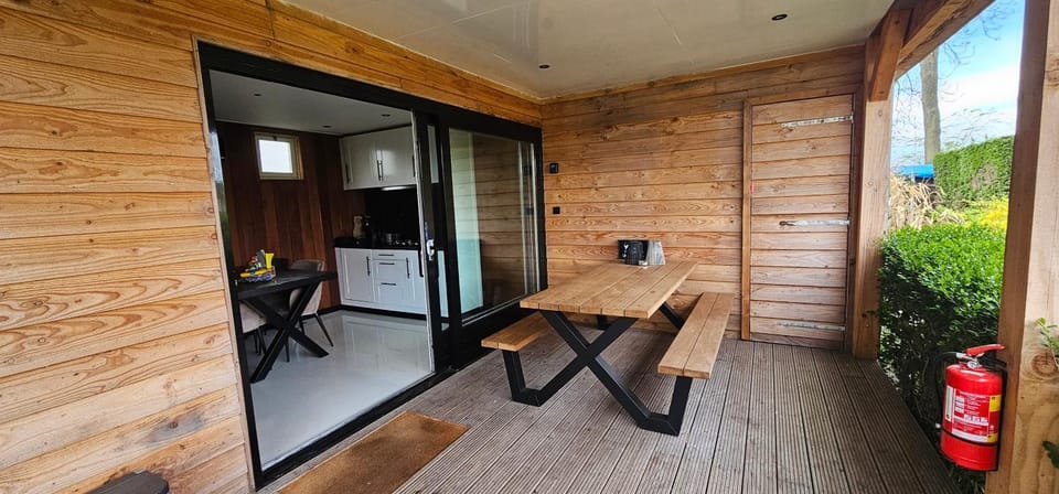 Ben's Cabine - De Hollandse Boerderij Cabin in South Holland (province)