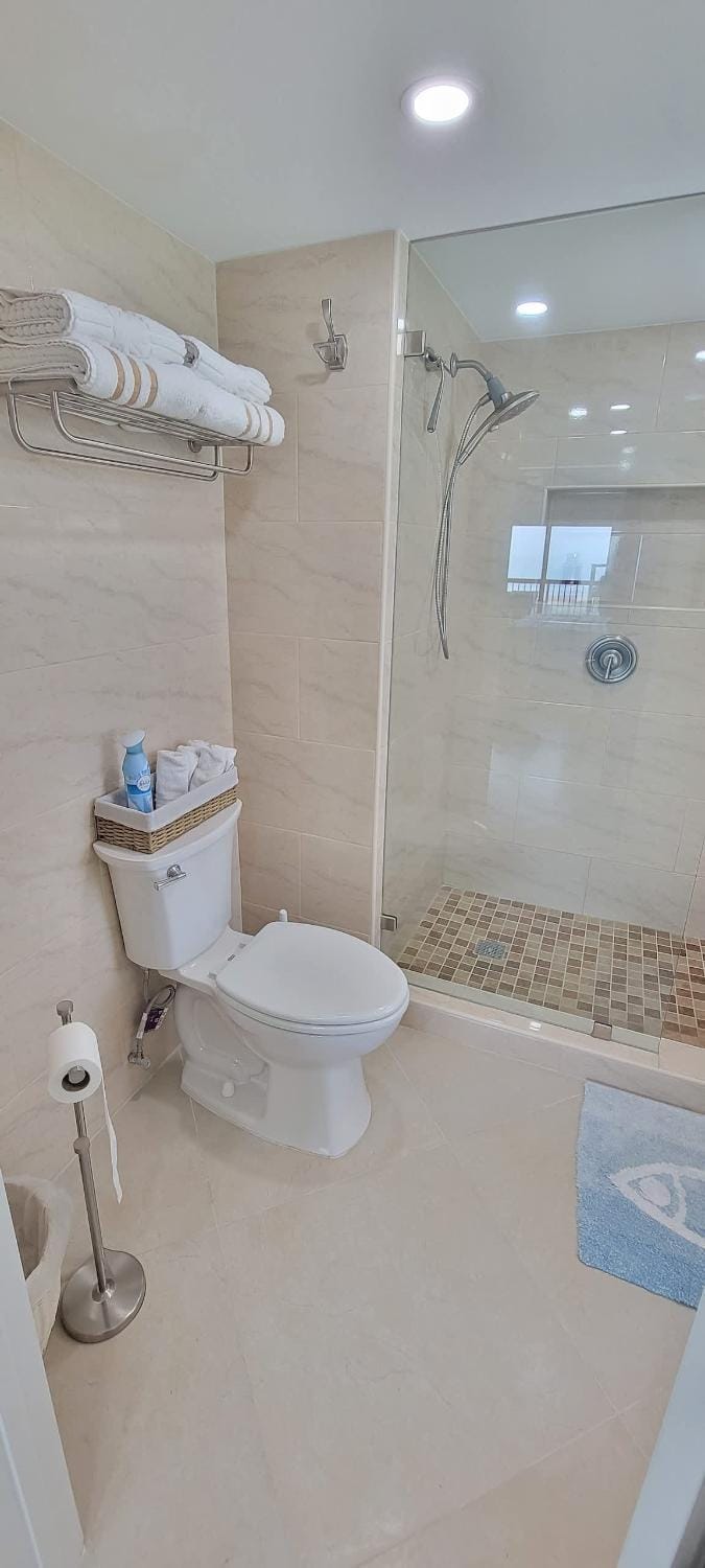 Bathroom, Bath