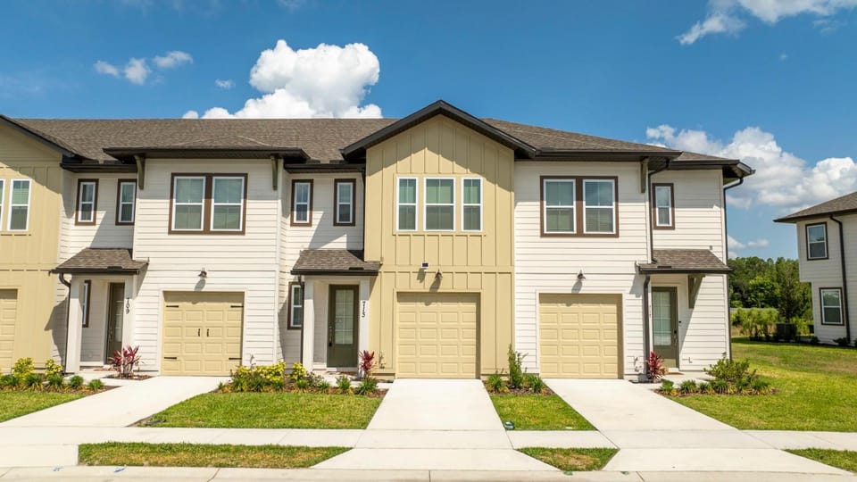 Cozy 3Bd with Free Waterpark at Enclaves at Festival 713 House in Four Corners