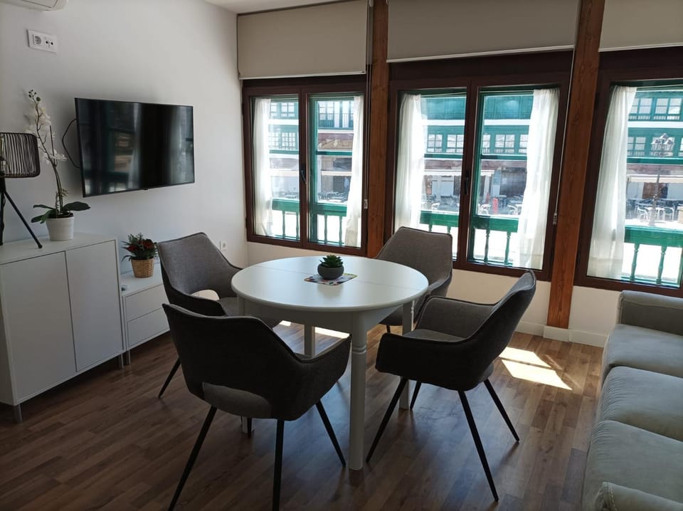 TV and multimedia, Dining area, Evening entertainment