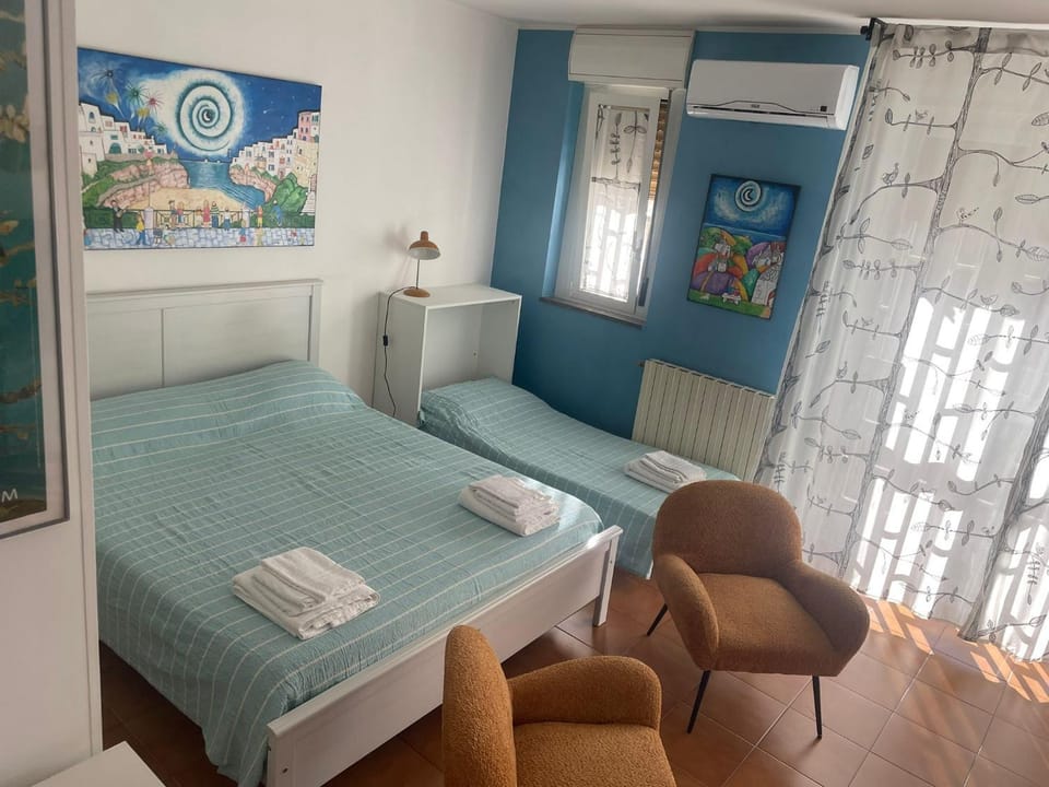 Bed, Photo of the whole room, Bedroom, furniture