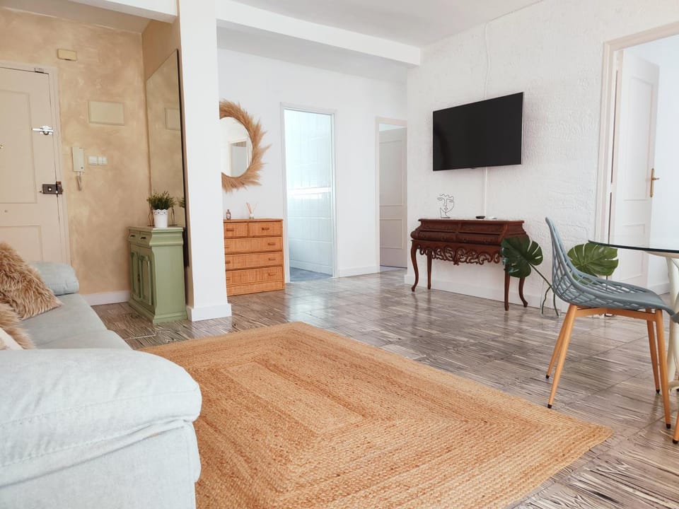 TV and multimedia, Living room, Photo of the whole room