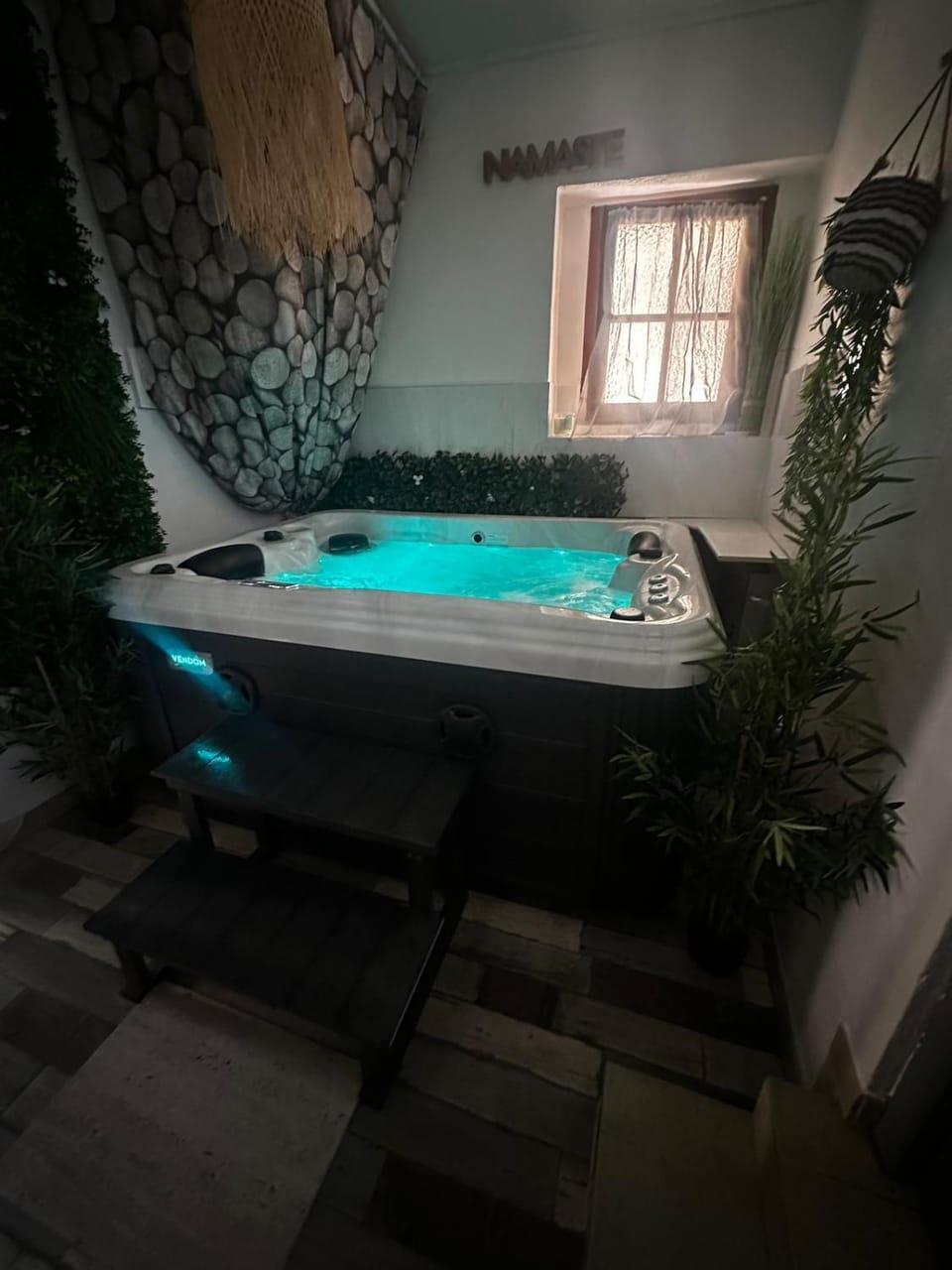 Maison familiale à 2 min à pied de l'Institut A Armand Calme Jeux babyfoot Jacuzzi Proche Mer House in Occitanie