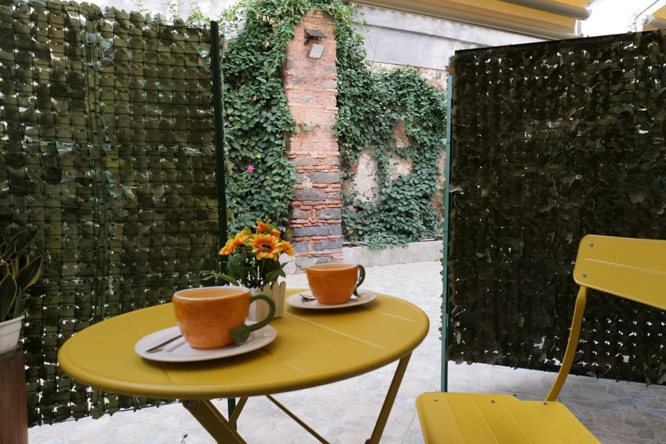 Inner courtyard view