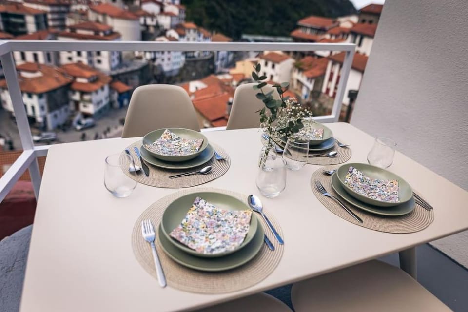 View (from property/room), Balcony/Terrace