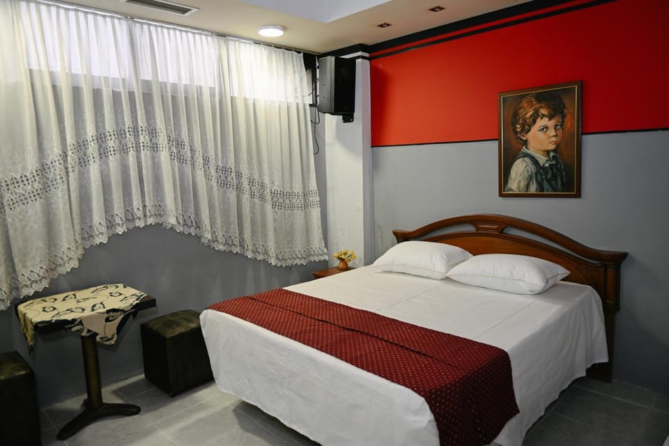 Bed, Photo of the whole room