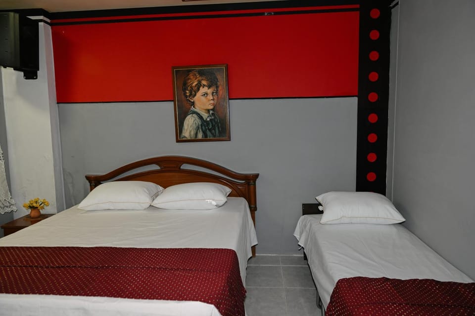 Bed, Photo of the whole room