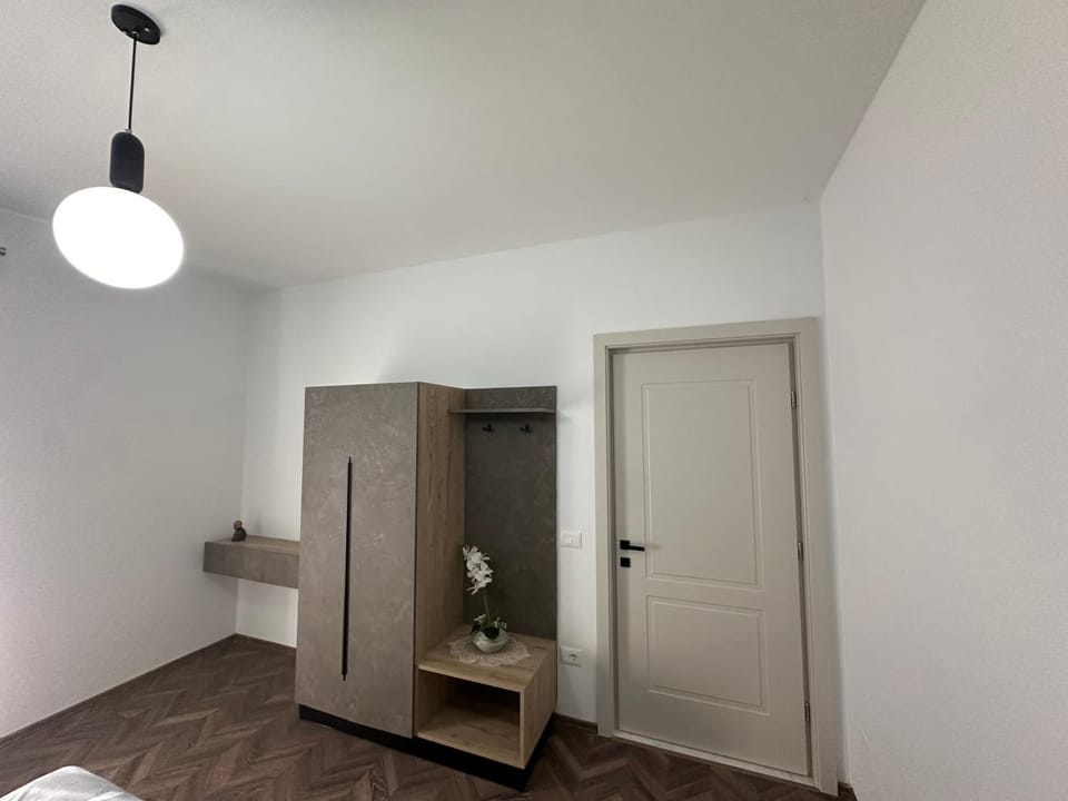 Bedroom, wardrobe