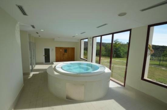 Hot Tub, Spa and wellness centre/facilities