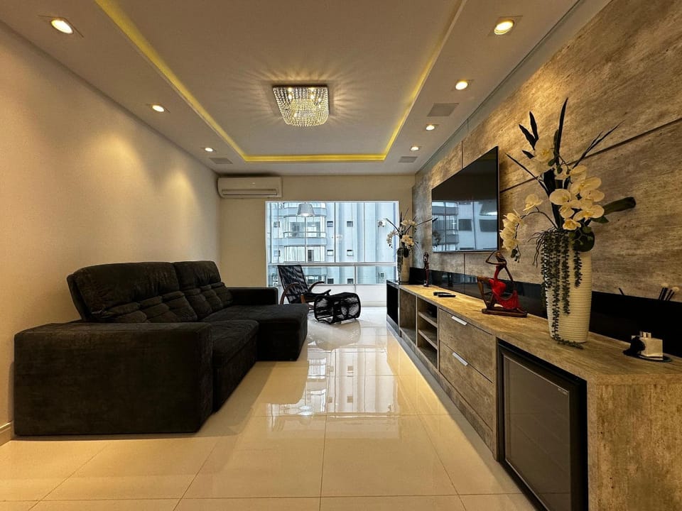 TV and multimedia, Living room, Seating area, minibar