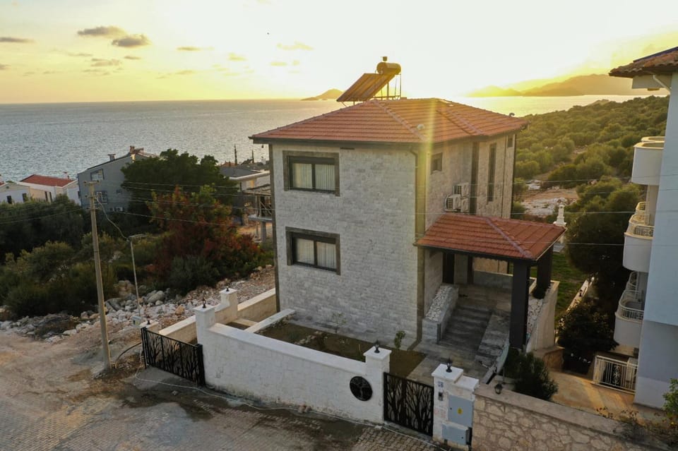 Property building, Natural landscape, Sunset