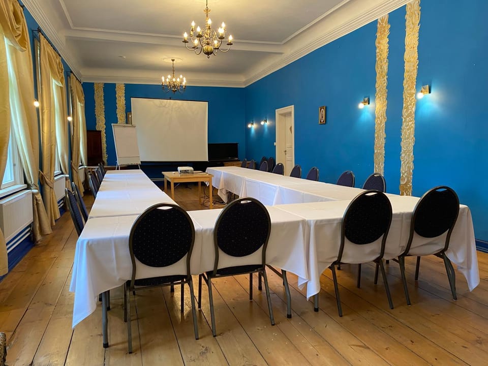 Meeting/conference room