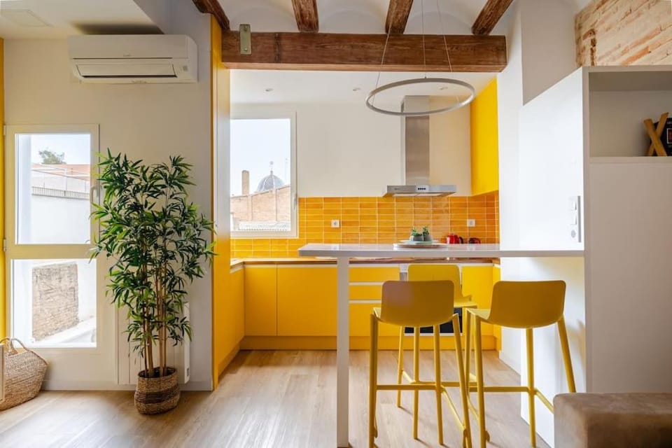 Espectacular y luminoso apartamento en el centro Apartment in Valencia