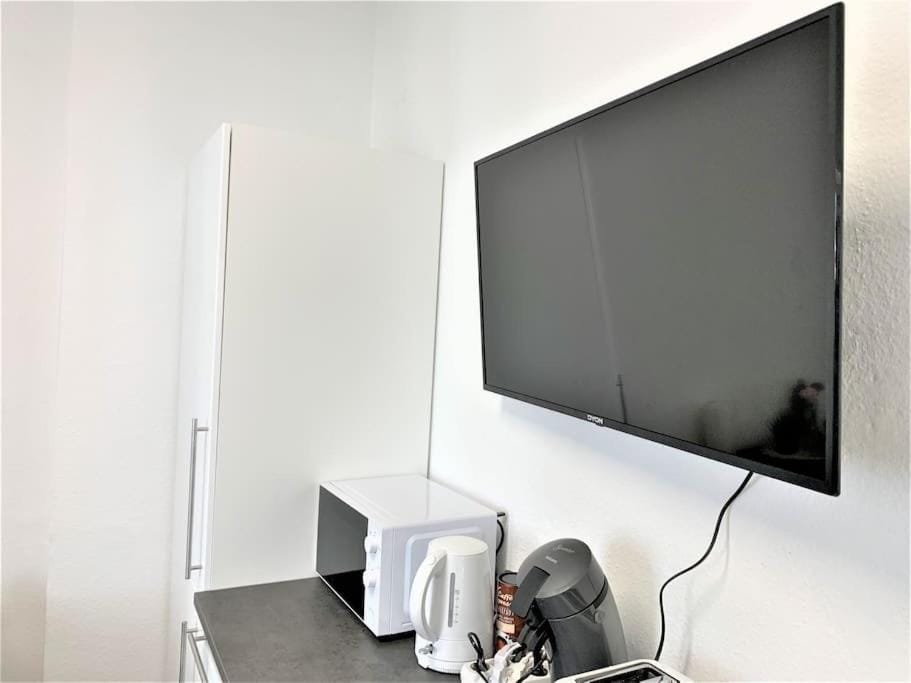 Communal lounge/ TV room, TV and multimedia