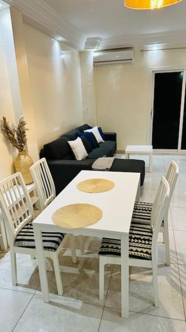 F3 Chic et Cosy très accessible Apartment in Dakar