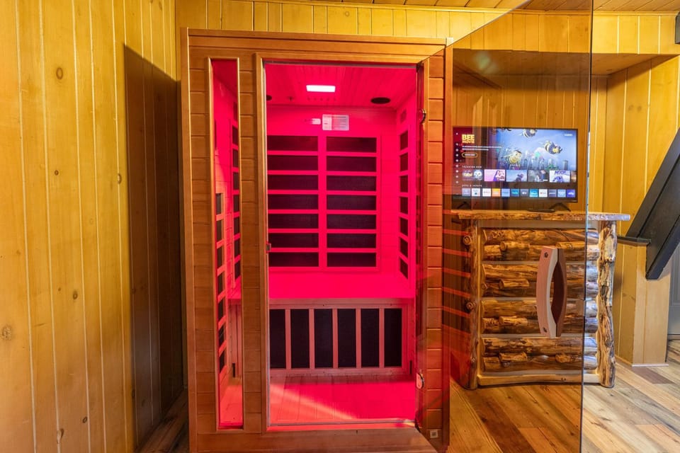 Sauna, TV and multimedia, Evening entertainment