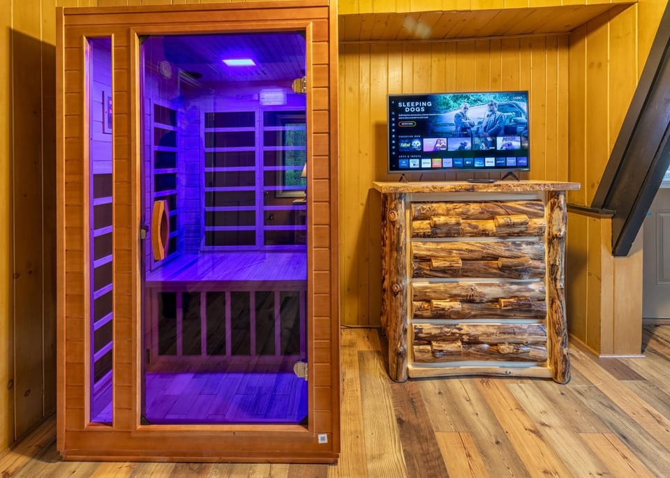 Sauna, TV and multimedia, Evening entertainment