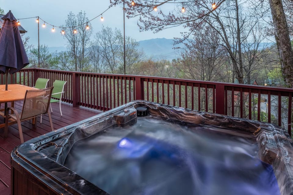 Natural landscape, Hot Tub, View (from property/room), Balcony/Terrace, Mountain view