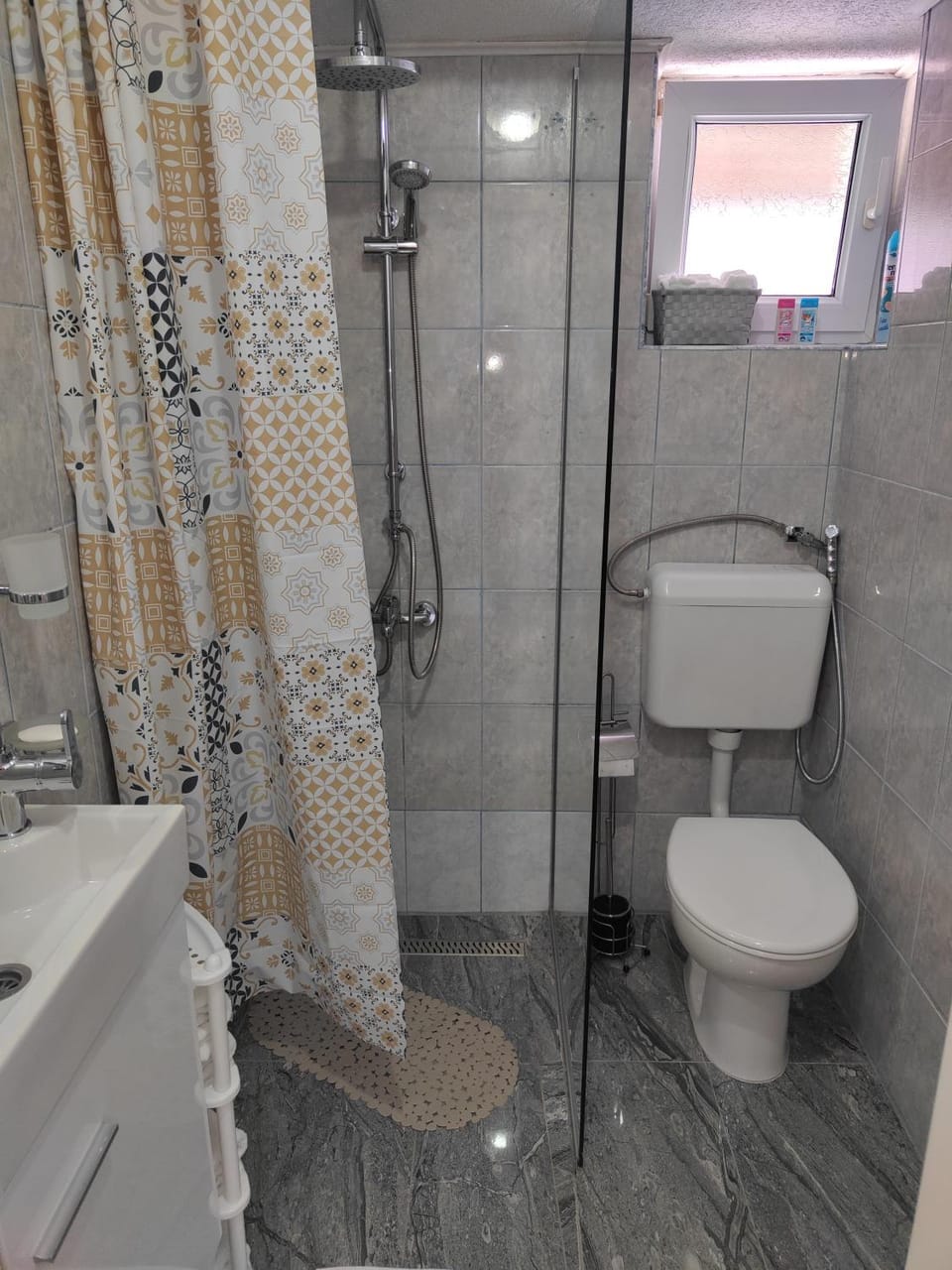 Shower, Toilet, Bathroom, bidet