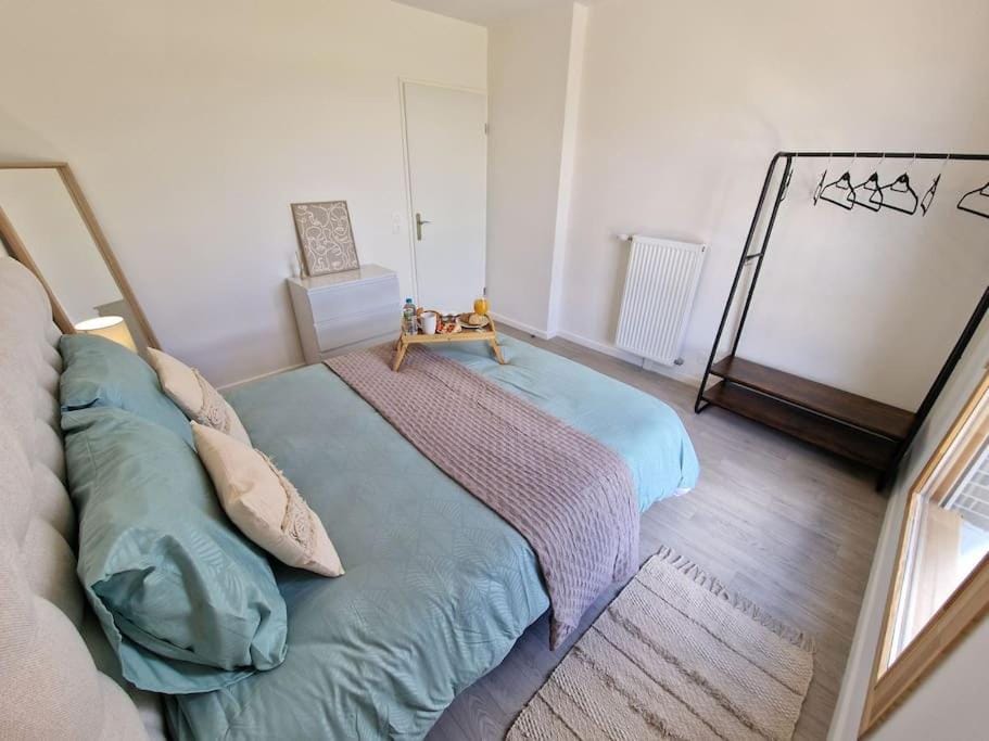 Happy Guest, 13 min Disneyland Paris Apartment in Bussy-Saint-Georges
