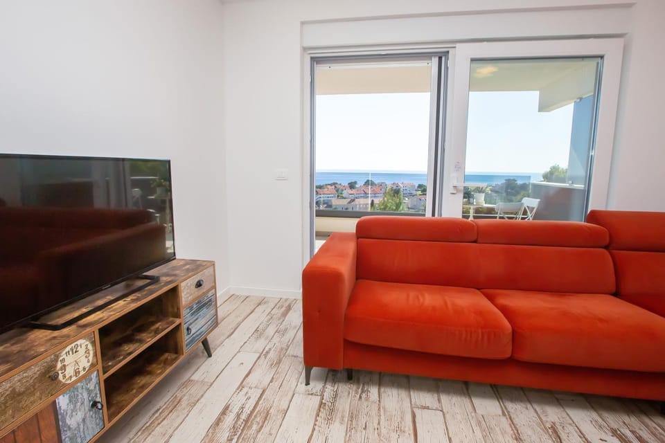 TV and multimedia, Living room, Sea view