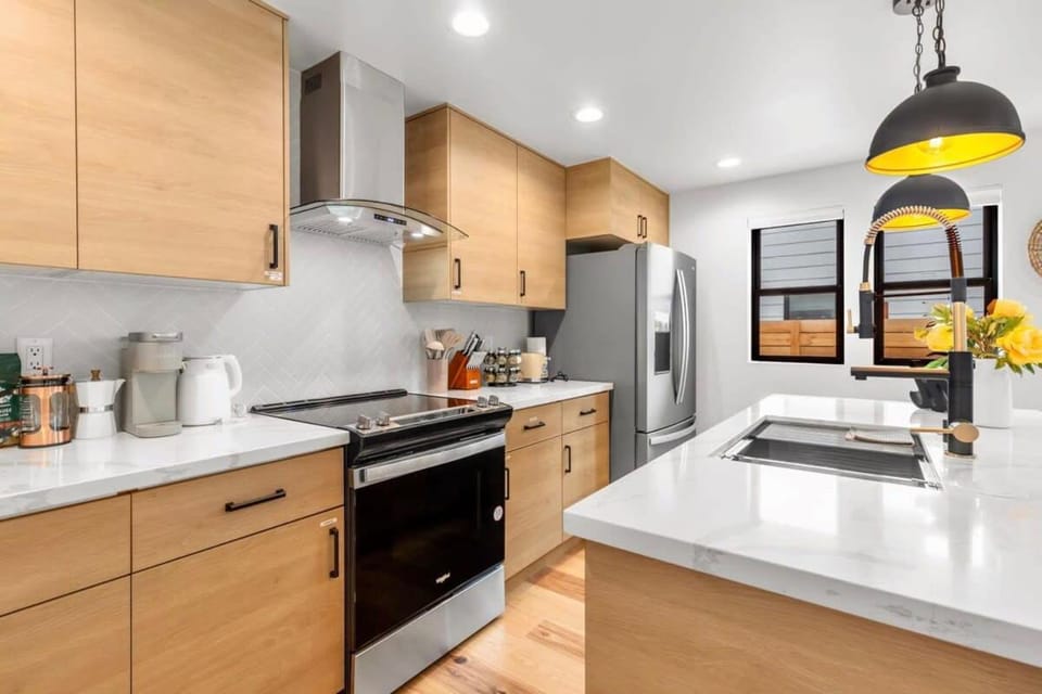 Madison Valley New Built 2B-2 5B Luxe Retreat House in Seattle